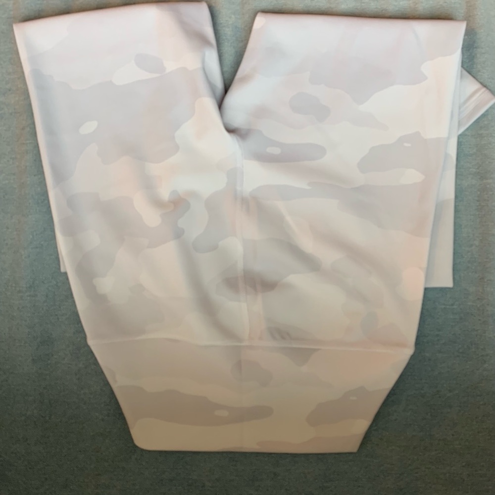 Alo Yoga White Camo High Waisted Legging